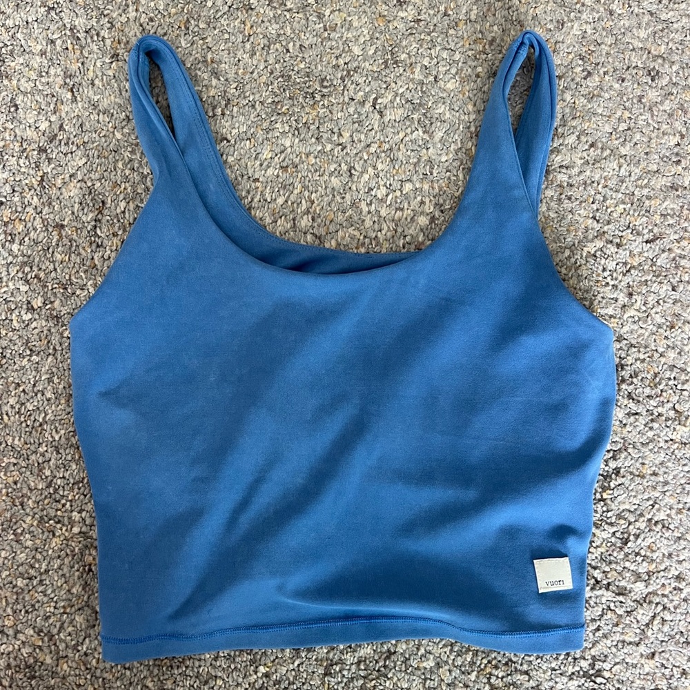 Vuori Washed Daily Crop in Cerulean - XS